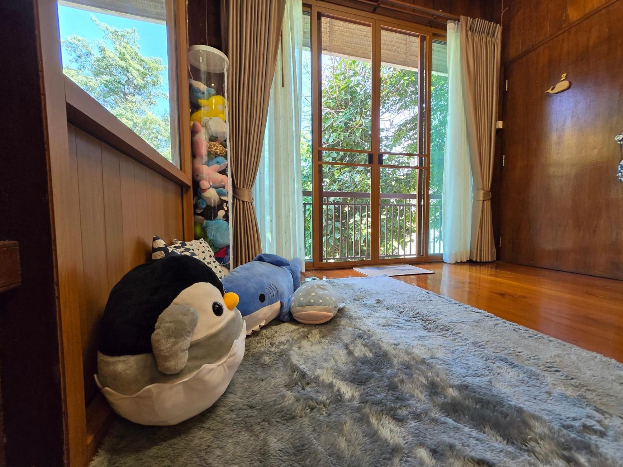 Whales Come To The River - Riverside - 3 Rooms On 2Nd Floor Ban Bang Phli Nua Εξωτερικό φωτογραφία