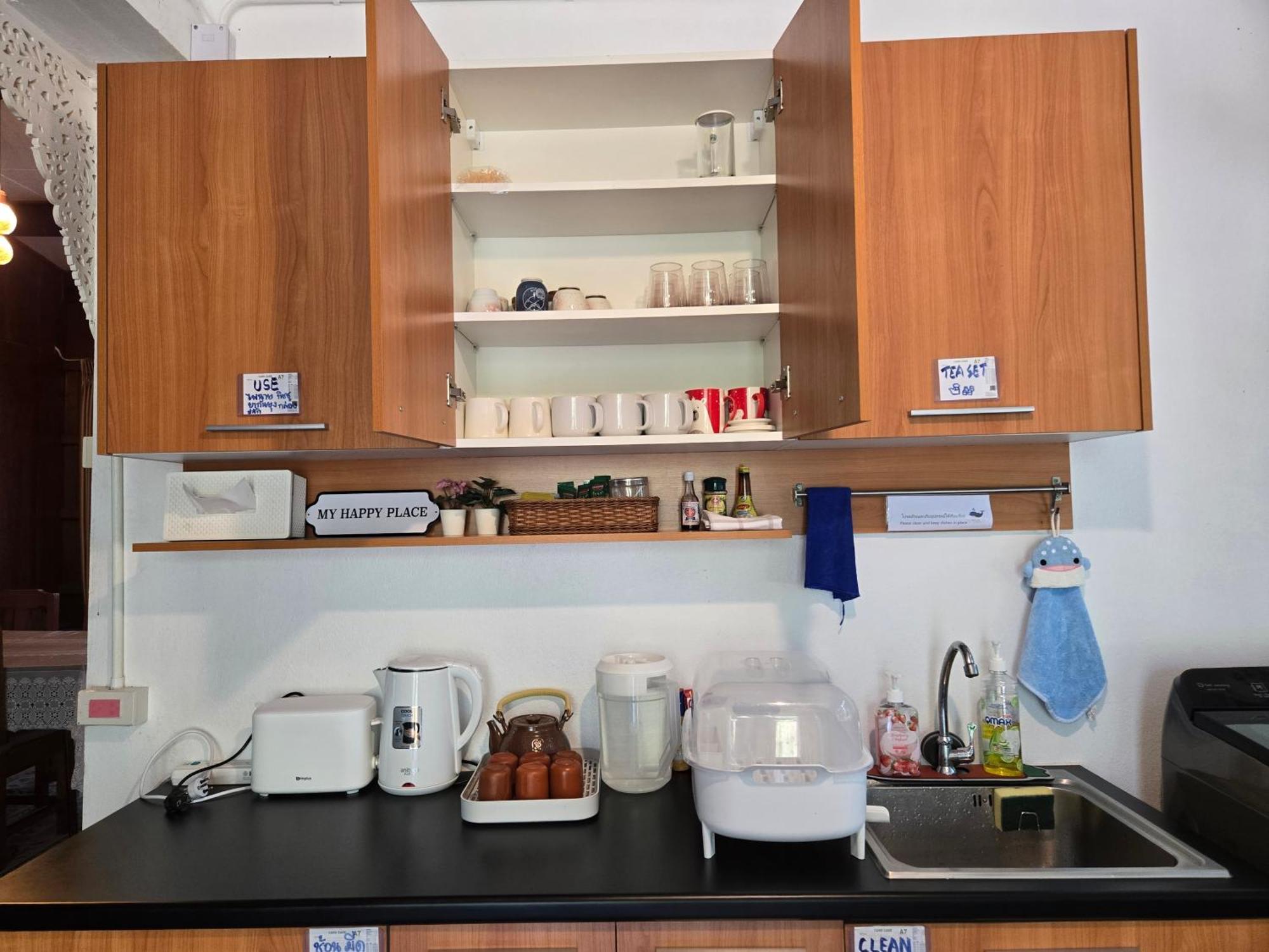 Whales Come To The River - Riverside - 3 Rooms On 2Nd Floor Ban Bang Phli Nua Εξωτερικό φωτογραφία